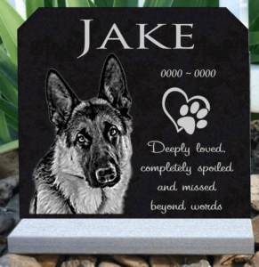 Etched Portrait Marker pet