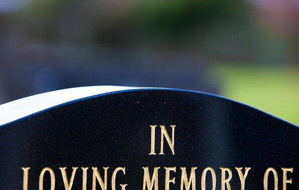 What do you write on a headstone