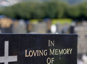 write on a cremation stone