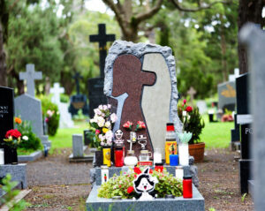 How do you make a gravestone look nice2
