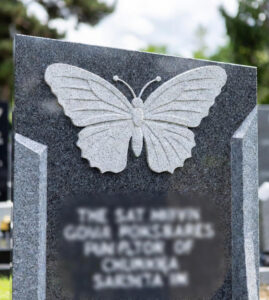 What does a butterfly on a headstone mean3